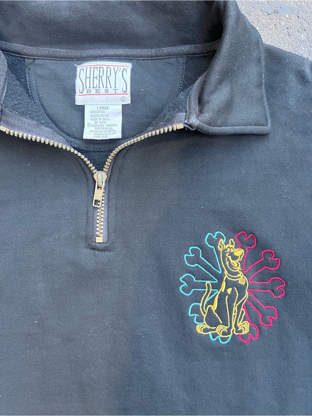 Vintage 90s Scooby Doo embroidered black quarter zip sweatshirt